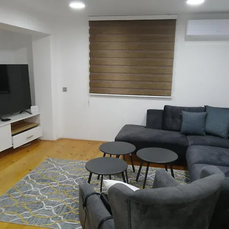 Oryx Free Double Garage Parking Prázdninový dům